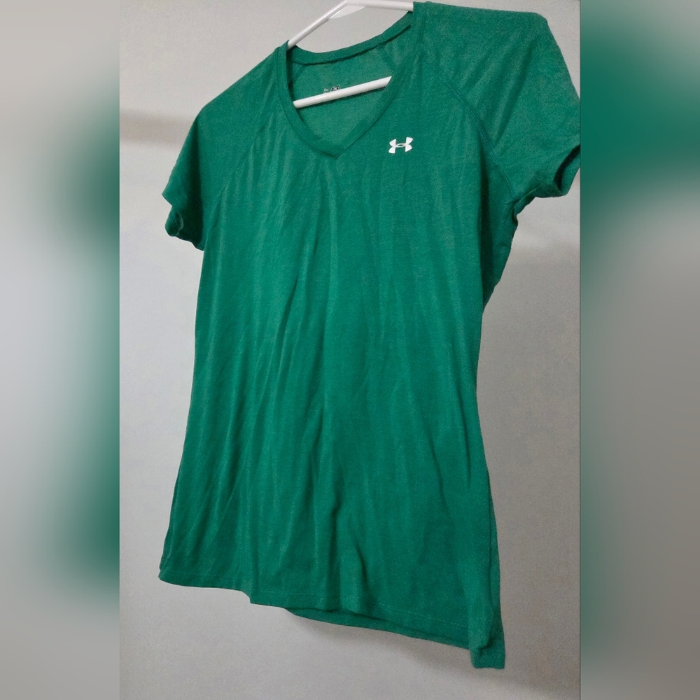 Under Armour V-Neck Tee